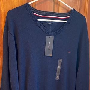 🆕XL Tommy Hilfiger V-neck sweater